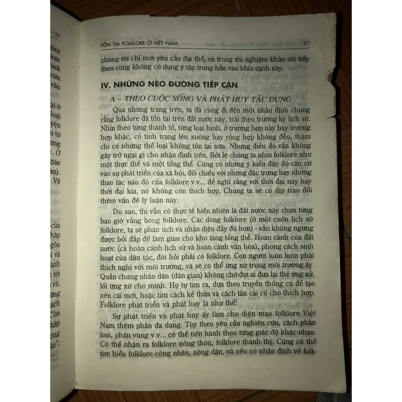 Tiếp cận kho tàng Folklore Việt Nam 731868