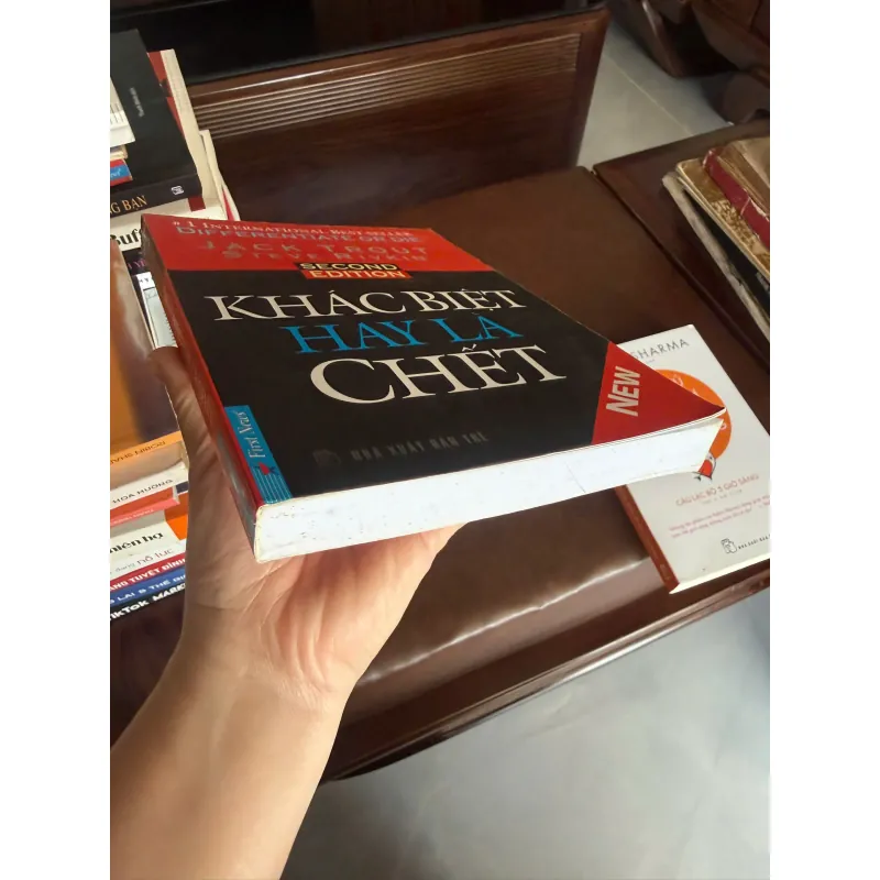 Khác Biệt Hay Là Chết (Differentiate or Die) – Jack Trout & Steve Rivkin- K3 1005560