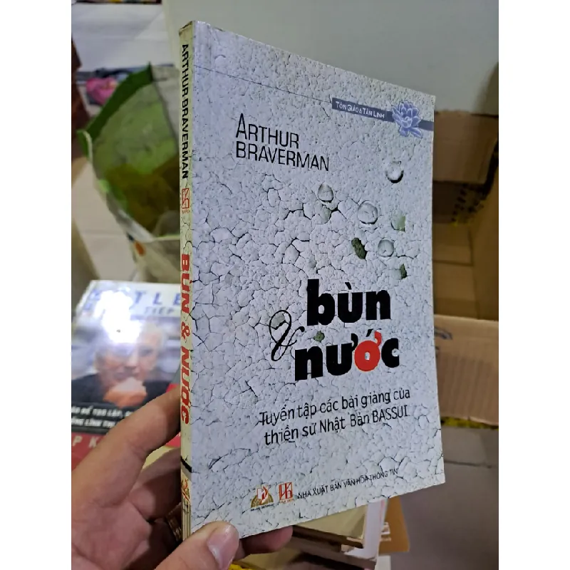 Bùn và nước tuyển tập bài giảng của thiền sư nhật bản Bassui mới 90% 2014 HCM0308 TÂM LINH - TÔN GIÁO - THIỀN Blogmeo21025 582607