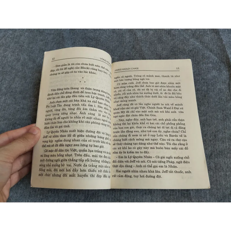 VÒNG HOA SEN - JAMES HADLEY CHASE 574659