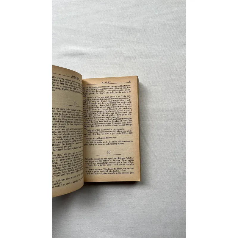 Misery - Stephen King 992604