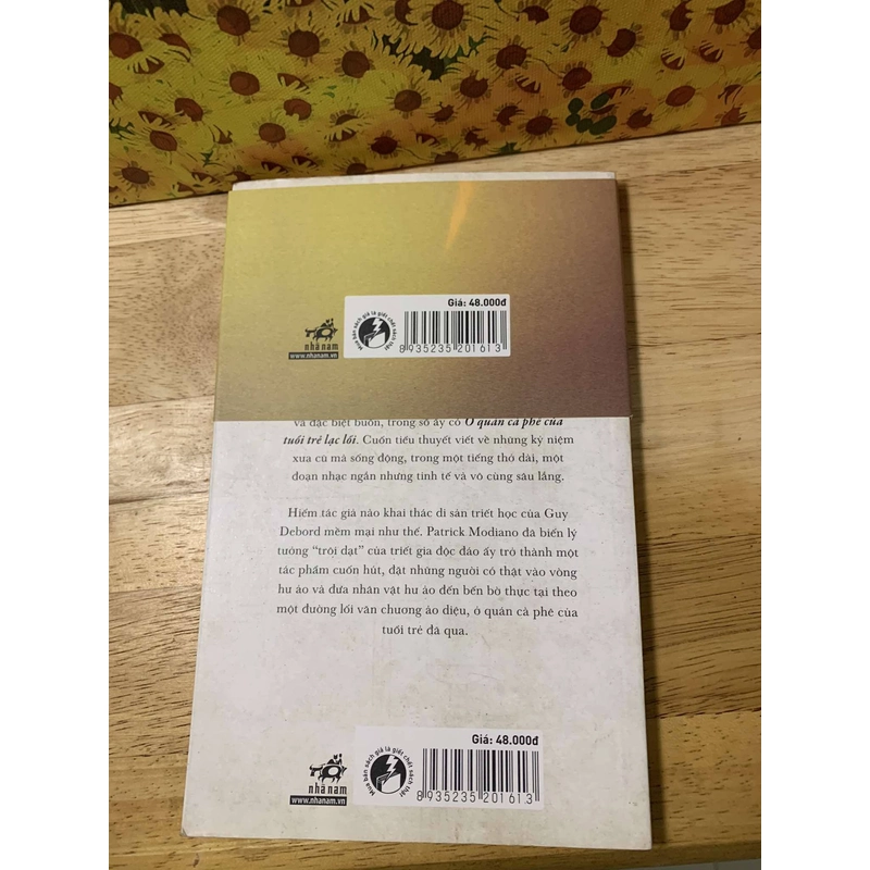 Ở Quán Cà Phê Của Tuổi Trẻ Lạc Lối - Patrick Modiano 542673