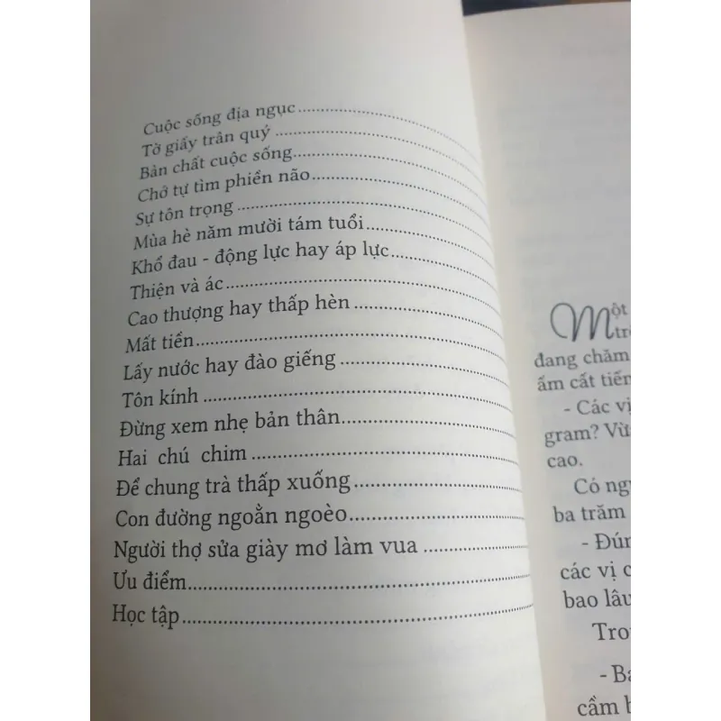 Sách Cúi Đầu Mới Có Thể Ngẩng Đầu 642765