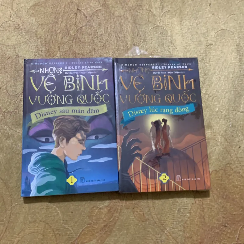 NHỮNG VỆ BINH VƯƠNG QUỐC full hai tập - -RIDLEY PEARSON 745605