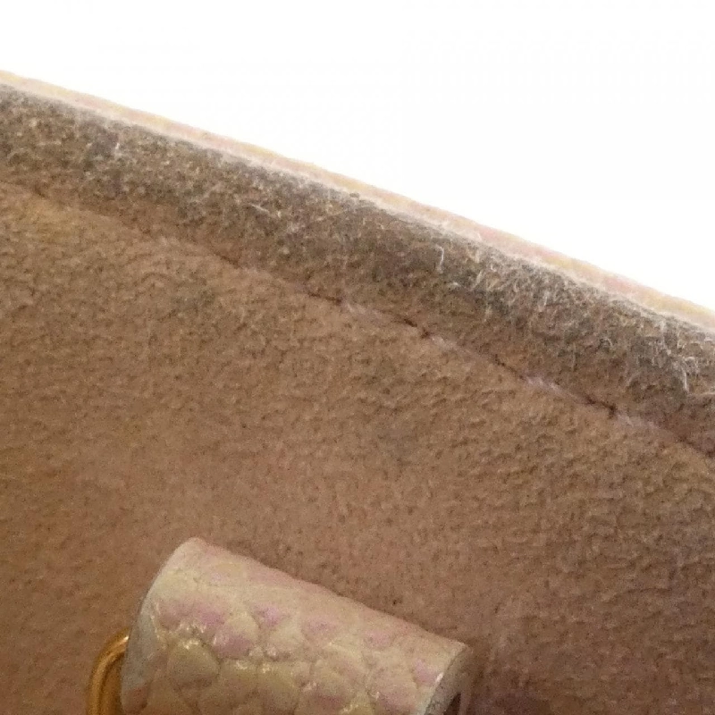 Túi xách Louis Vuitton Monogram Empreinte (Summer Stardust) OnTheGo PM M46168 - Hàng hiệu Authentic 771306