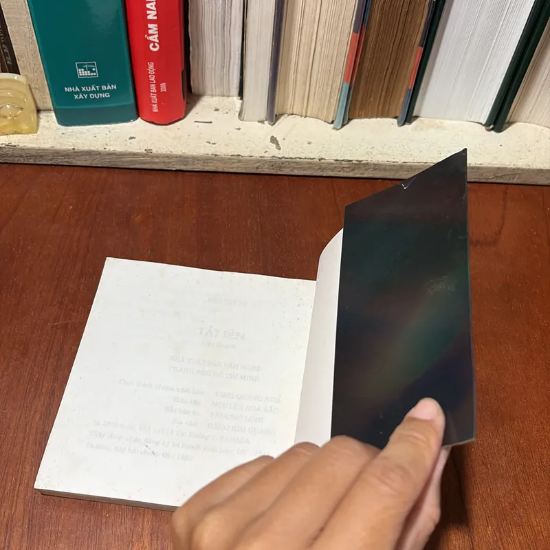 II Văn Học Việt Nam: Tắt Đèn (Bản Vuông) - Ngô Tất Tố - 1999 727849