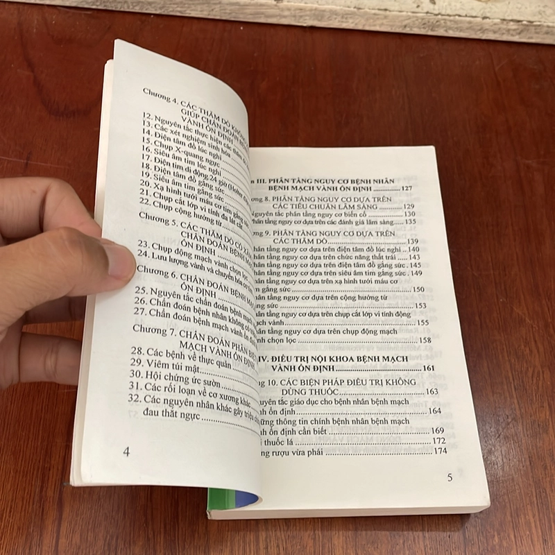 II Sức Khoẻ: Bệnh Mạch Vành Ổn Định (100 Vấn Đề Cần Biết) - PGS. TS. BS Nguyễn Quang Tuấn 524874
