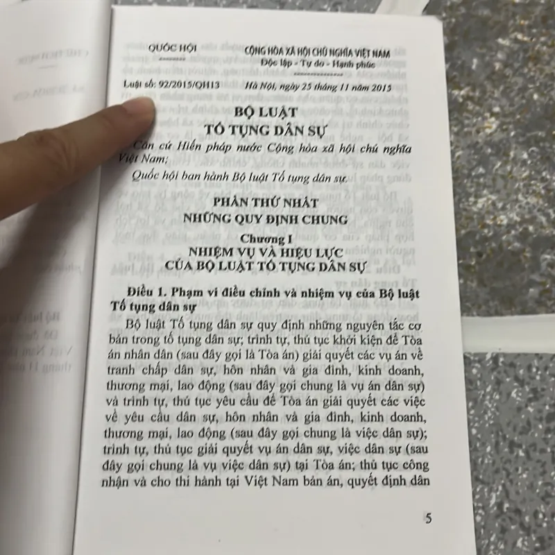 [Luật - chính trị] Bộ luật Tố tụng dân sự 2015 780088