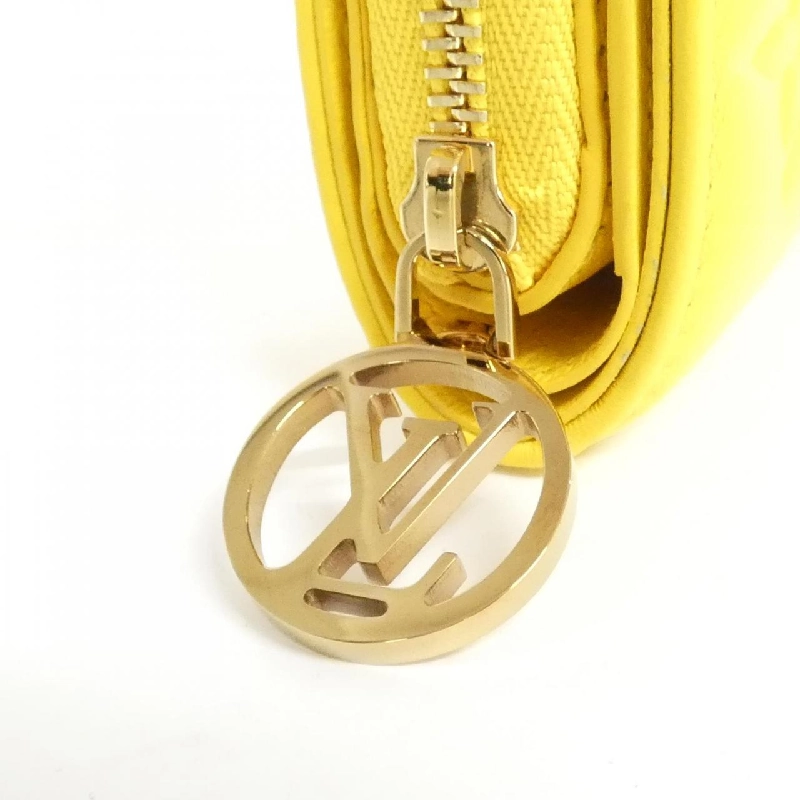 Ví Louis Vuitton Kusasan (Ngày Siêu May Mắn) Portefeuille Rouge M13792 619452