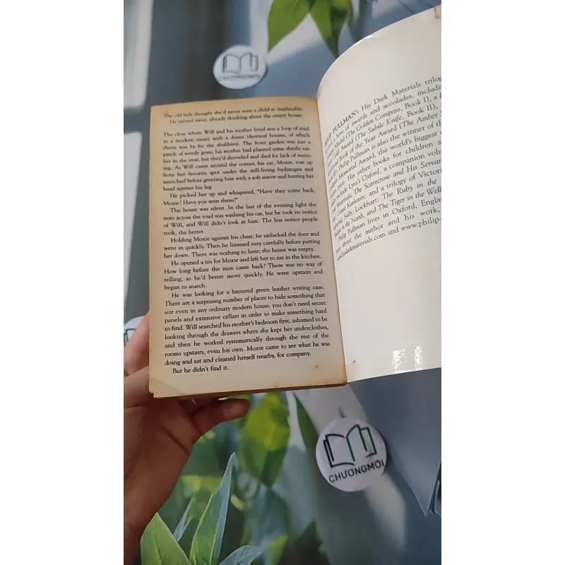 [XƯA] The Golden Compass (1995) - Philip Pullman 1027189