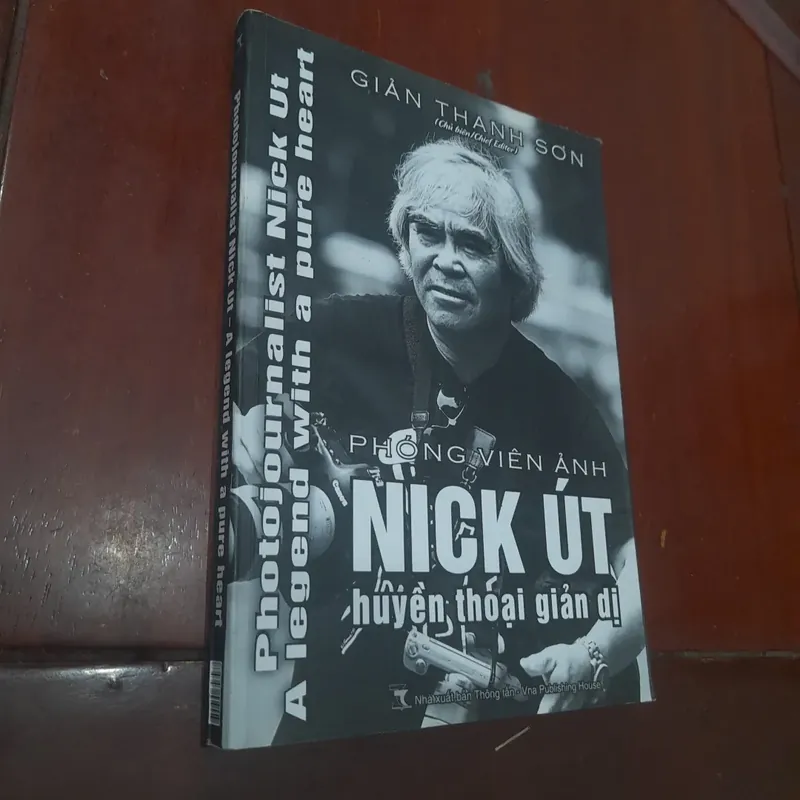 NICK ÚT - huyền thoại giản dị 565383