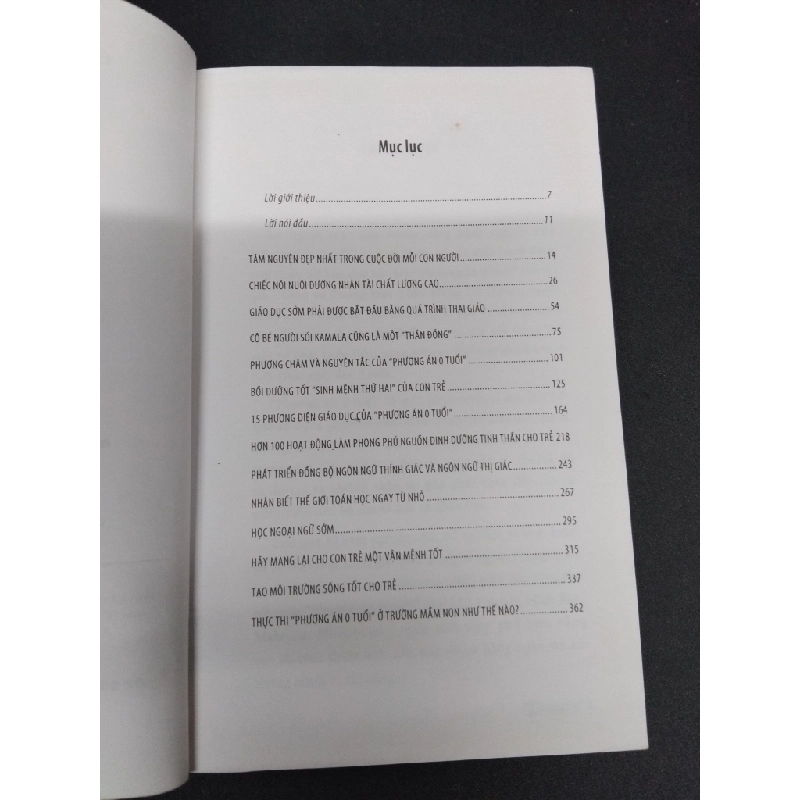 Chiếc nôi ươm hạt giống tài năng Gs.Phùng Đức Toàn mới 90% bẩn bìa, ố nhẹ 2009 HCM.ASB3010 448153