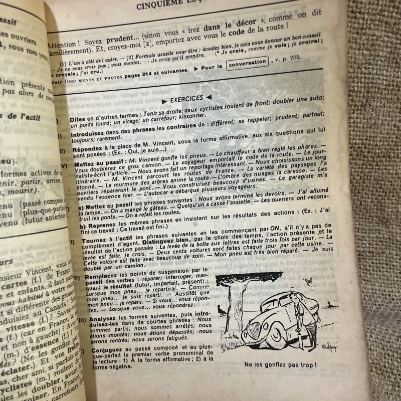 Cours de Langue et de Civilisation Françaises (tập 1- 2). Tác giả: G. Mauger. 997293