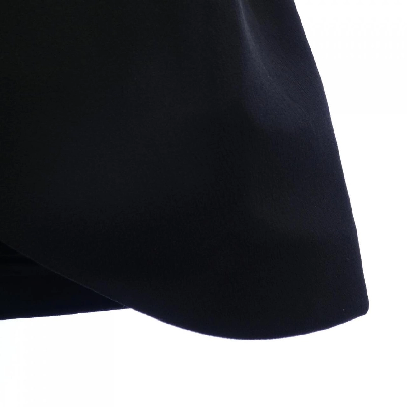 Chân váy LOUIS VUITTON FIJU86GIC - Hàng hiệu Authentic 820979