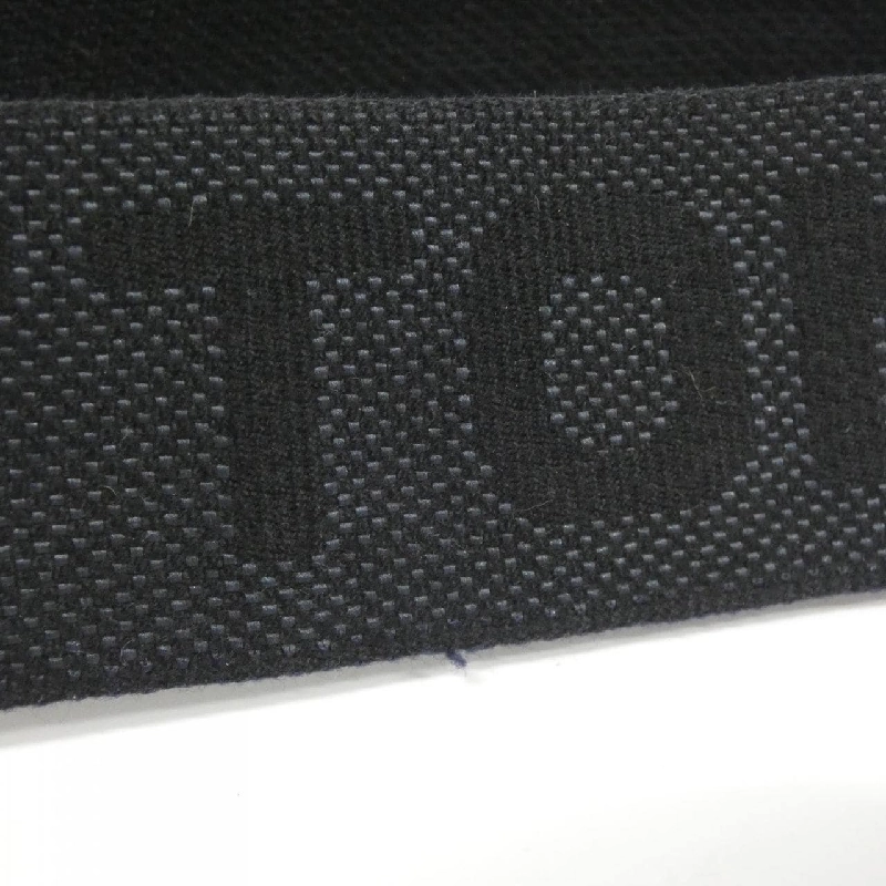 Túi đeo chéo Louis Vuitton Trillon Trio M21544 611027