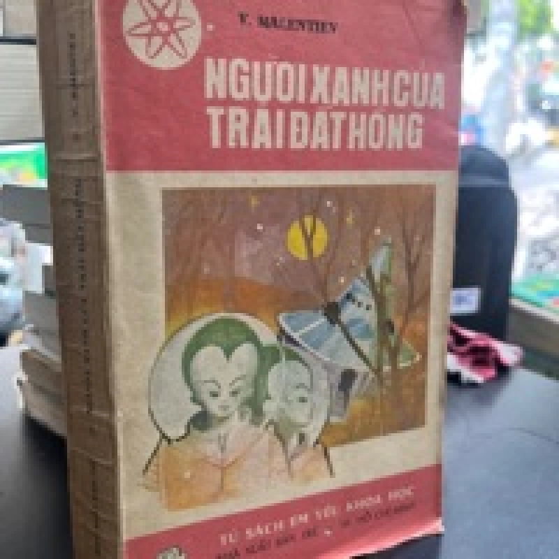 Người Xanh Của Trái Đất Hồng - V.Malentiev 449545