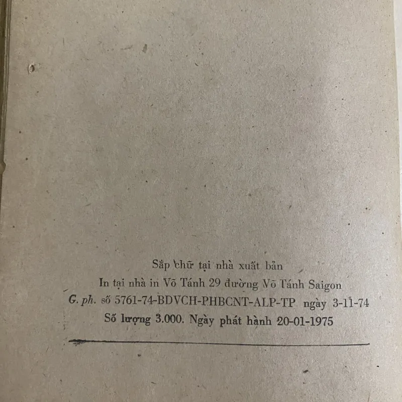 Dostoievsk do André Gide viết, xuất bản 1975 1025454