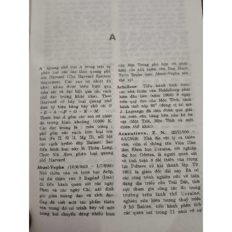 Từ điển bách khoa thiên văn học - 1999 - 430 trang Từ điển ANTQ2702 930474