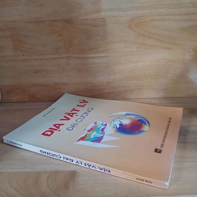 Địa Vật Lý Đại Cương - Mai Thanh Tân 970036