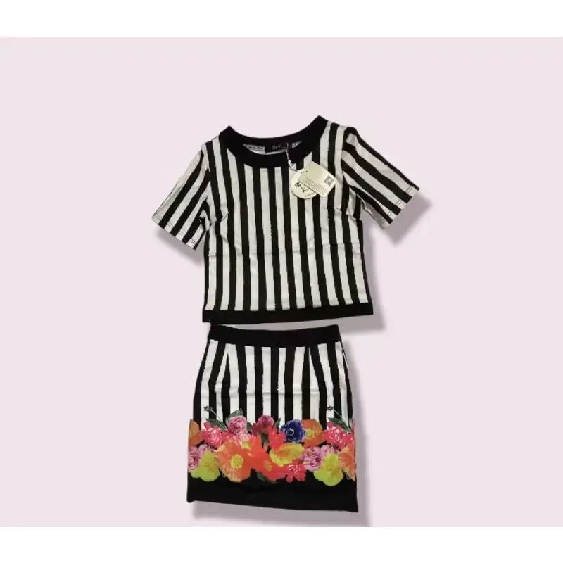 Set áo crop top và chân váy 709149