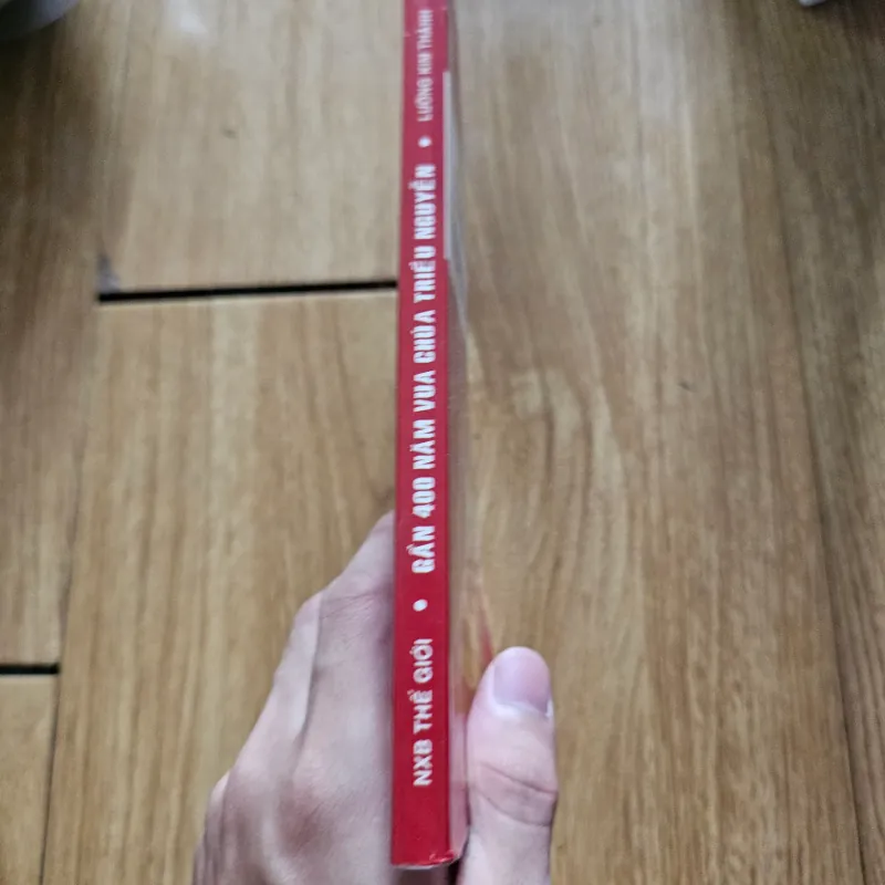 Gần 400 năm vua chúa triều Nguyễn 
 755649