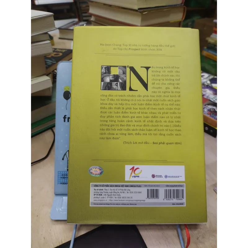 Sách: Cẩm nang Kinh tế học - TG: Ha-Joon Chang (B2) 755724