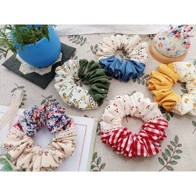 Scrunchies tái chế từ vải vụn 1951