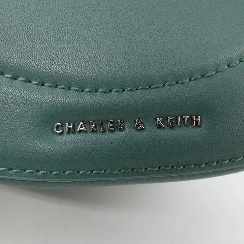 Túi CHARLES&KEITH - Hàng hiệu Authentic 832467