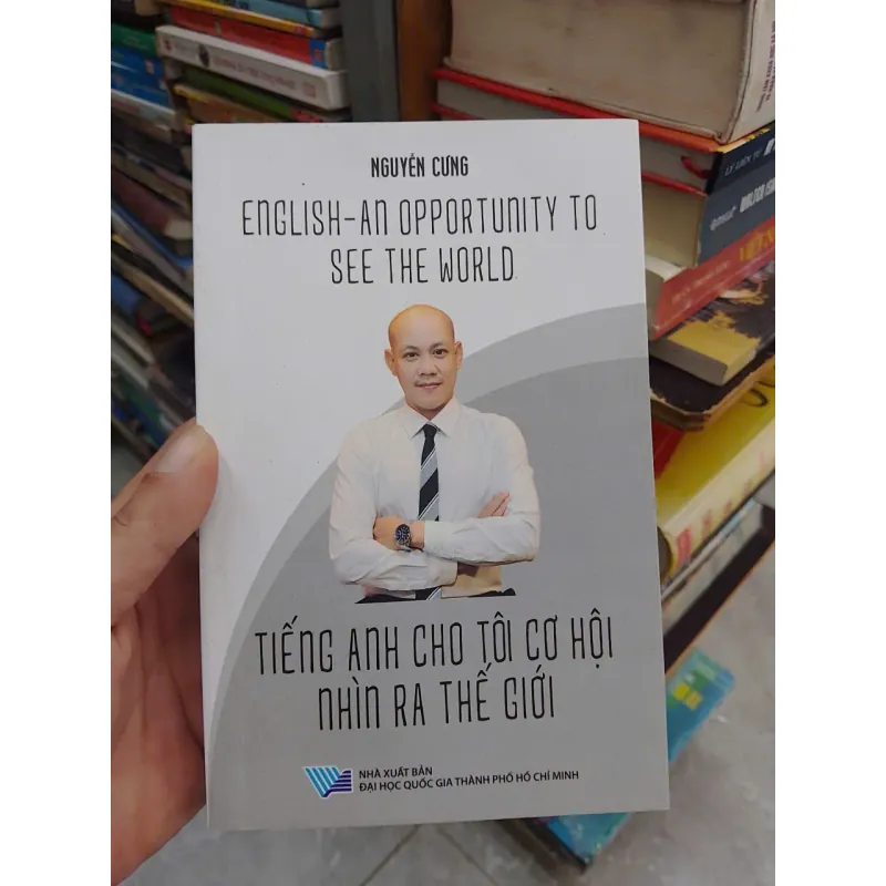 SÁCH TIẾNG ANH CHO TÔI CƠ HỘI NHÌN RA THẾ GIỚI (B1) 706047