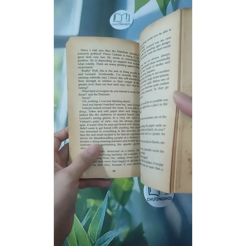 [MIỄN PHÍ BỌC SÁCH] [XƯA] Jingo (1998) - Terry Pratchett 1027221