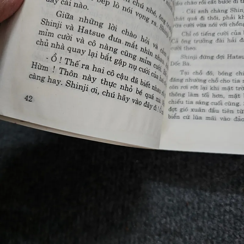 Sóng tình - Mishima Yukio 734657