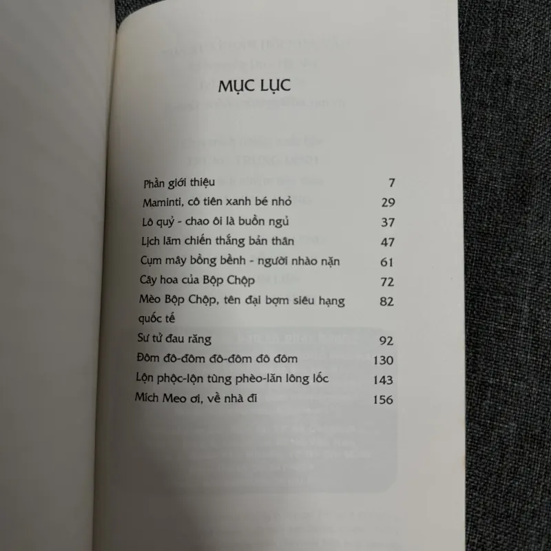 Khu rừng tròn bốn cánh - Lazar Ervin 1010584