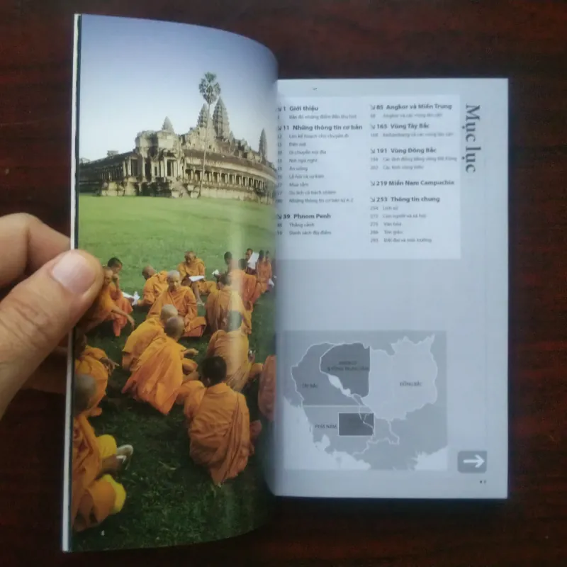 [Sách Văn Hóa Du Lịch] Sổ Tay Du Lịch Campuchia (Andrew Spooner) 994639