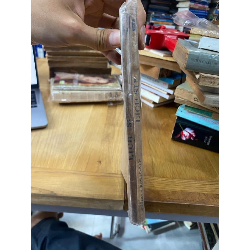 Lịch sử tập 6+ 7- Nguyễn Kiên & Nguyễn Cao Lũy 524523