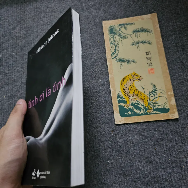 Tình ơi là tình - Jelinek ( nobel văn chương 2004) 733912