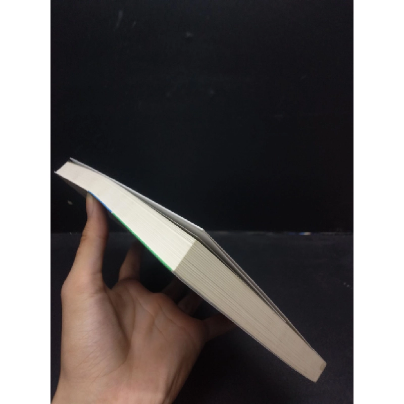 Đứa trẻ ngoan có phải luôn nghe lời cha mẹ? Nobuyoshi HIRAI 2022 mới 90% bẩn nhẹ HCM.ASB0309 542798