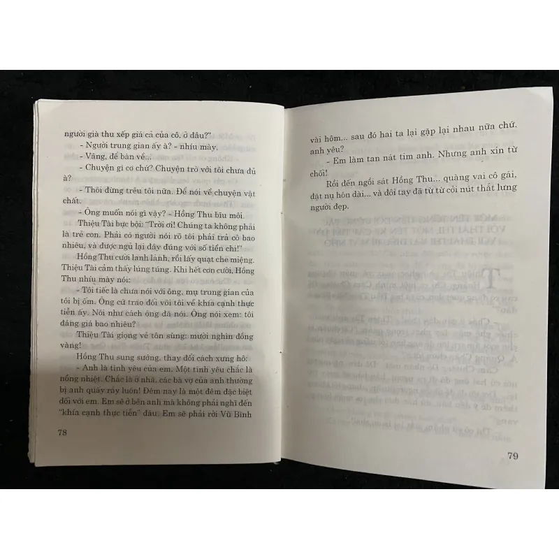 Tấm bình phong sơn mài- Robert Van Gulik 1021955