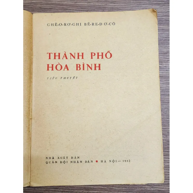 Tiểu thuyết Nga: THÀNH PHỐ HÒA BÌNH (702 trang) 763113
