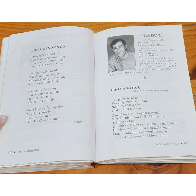 BAO LA TÌNH THƠ (Nhiều tác giả) - Lẵng hoa thơ chào mừng 1000 năm Thăng Long Hà Nội 791991