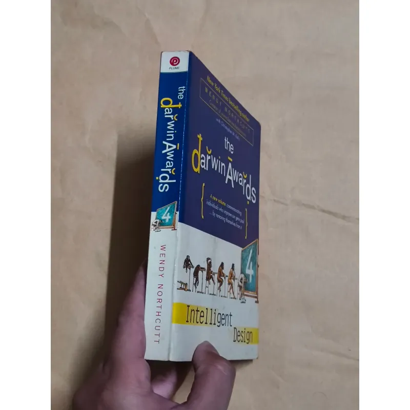 The Darwin Awards -Wendy Northcutt 1007185