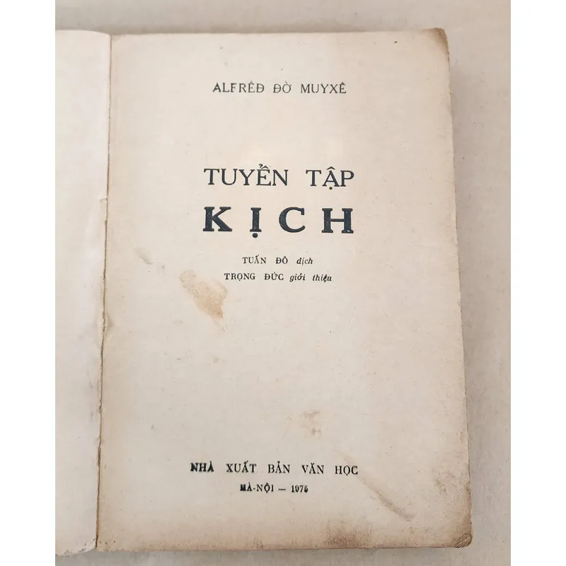 Tuyển tập kịch của Afred De Musset (in 1975) 717971