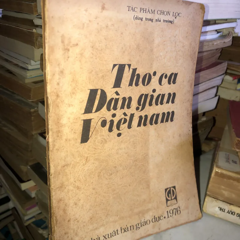 Thơ ca dân gian Việt Nam  990634