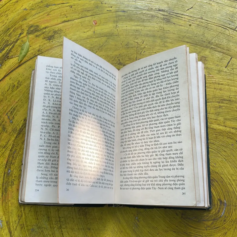 BỘ TỔNG THAM MƯU XÔ - VIẾT TRONG CHIẾN TRANH ( full hai quyển )- X. STÊMENCÔ 751473