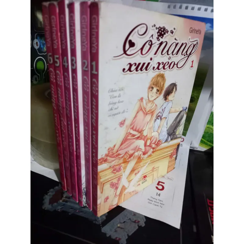 cô nàng xui xẻo 594248