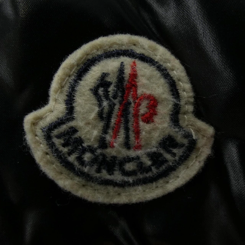 Moncler MONCLER Áo khoác lông 636780