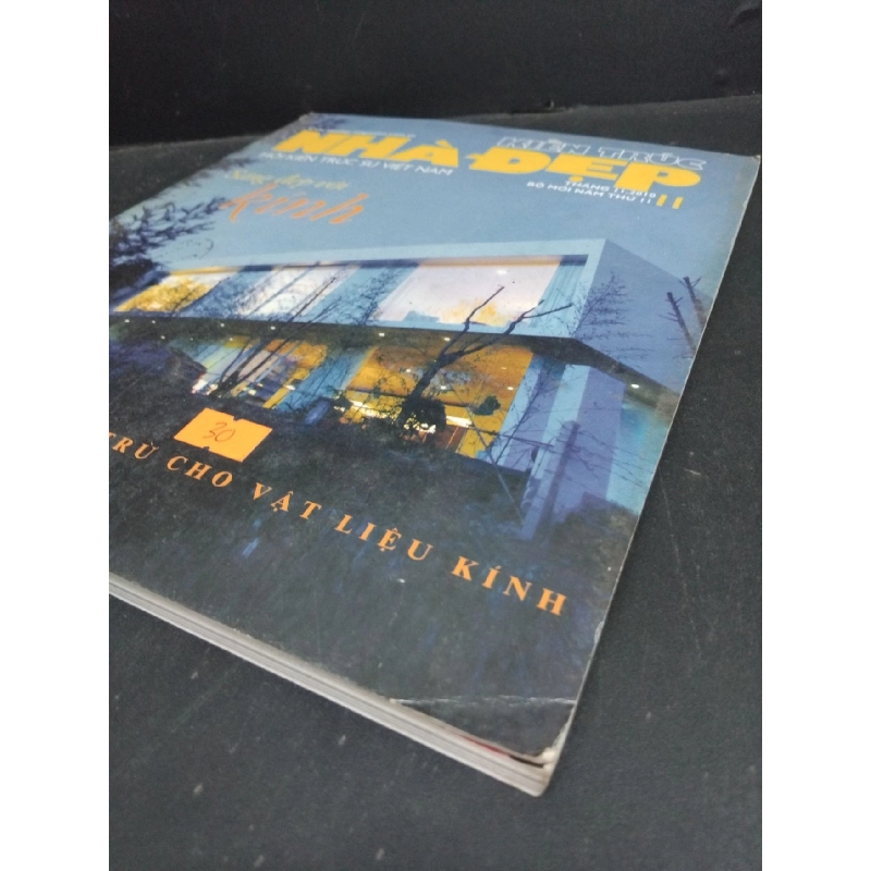 Kiến trúc nhà đẹp - sáng đẹp với kính mới 70% ẩm nhẹ ố bẩn bìa rách gáy HCM2811 TẠP CHÍ, THIẾT KẾ, THỜI TRANG 923597