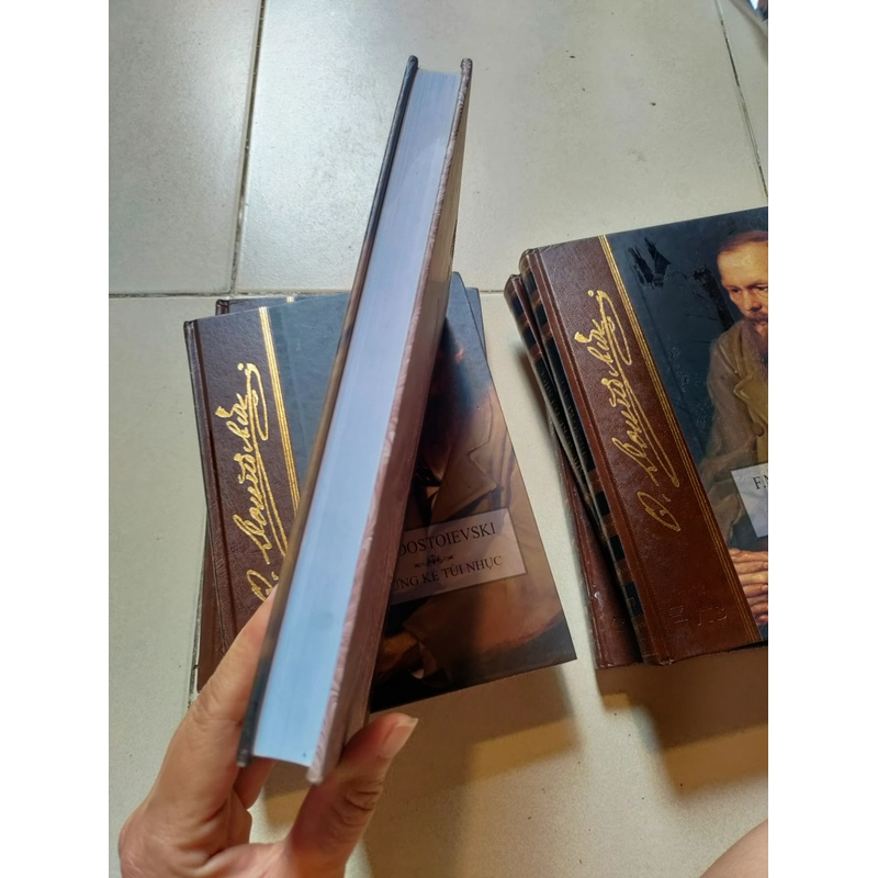 Những kẻ tủi nhục  507356