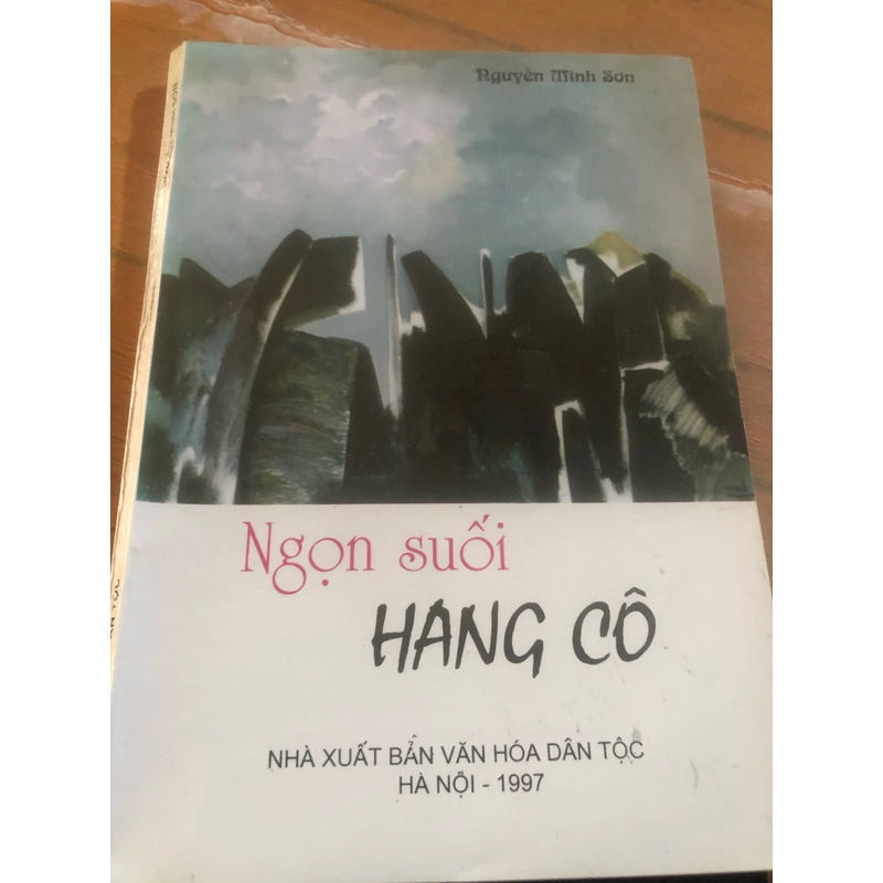 ngọn suối hang cô nguyễn minh sơn ( có chữ ký tác giả) 478836