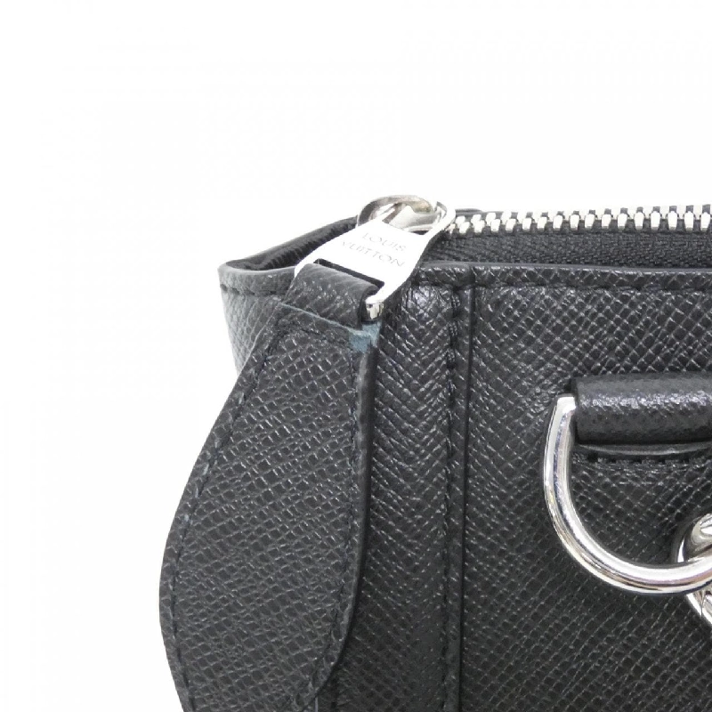 Túi xách Louis Vuitton Taiga Slim Briefcase M30810 617355