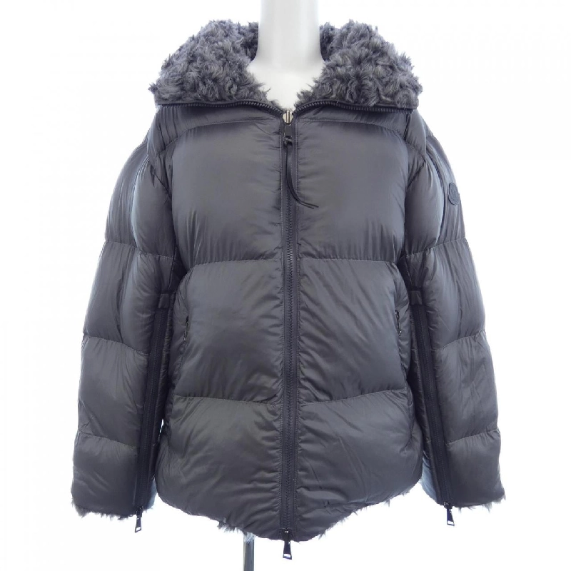 Áo khoác lông vũ MONCLER 644060